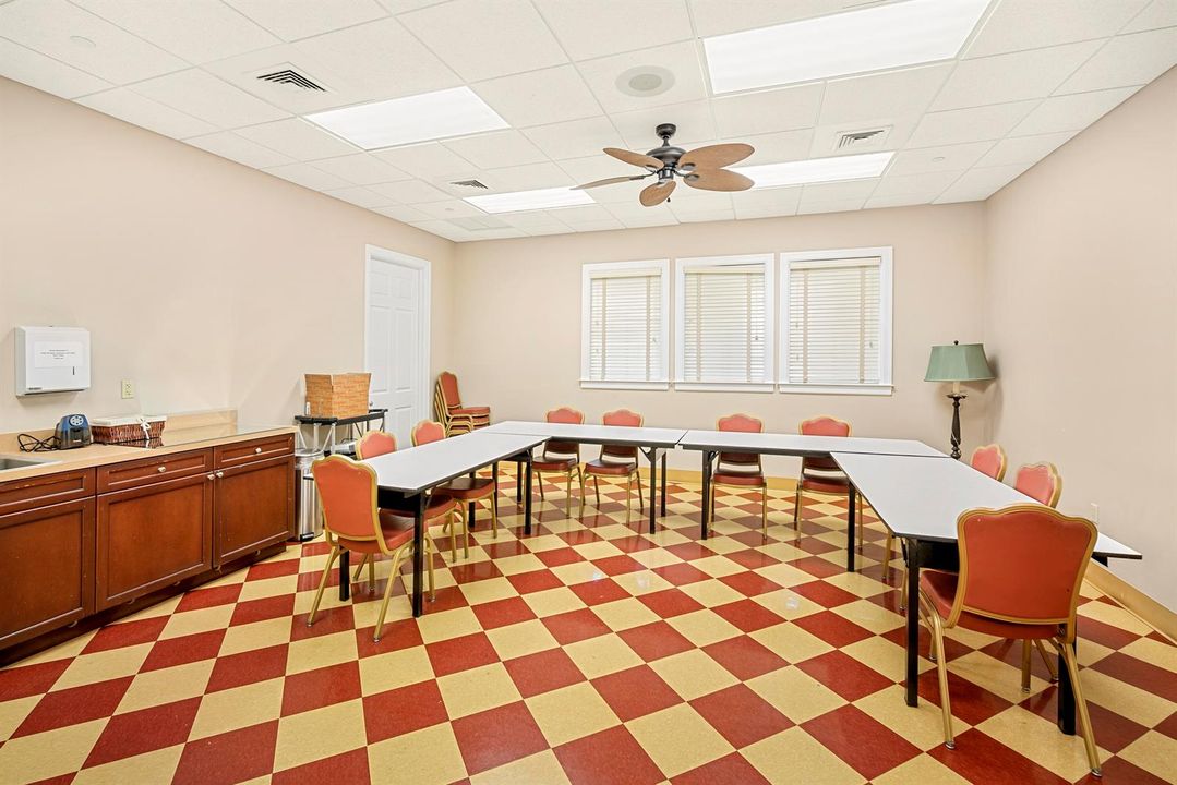 Island Club Small Room 2023
