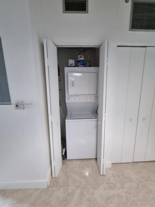 В аренду: $2,650 (0 спален, 1 ванн, 602 Квадратных фут)