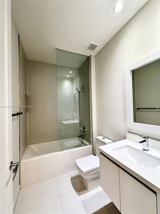 En Renta: $5,200 (4 camas, 3 baños, 1862 Pies cuadrados)