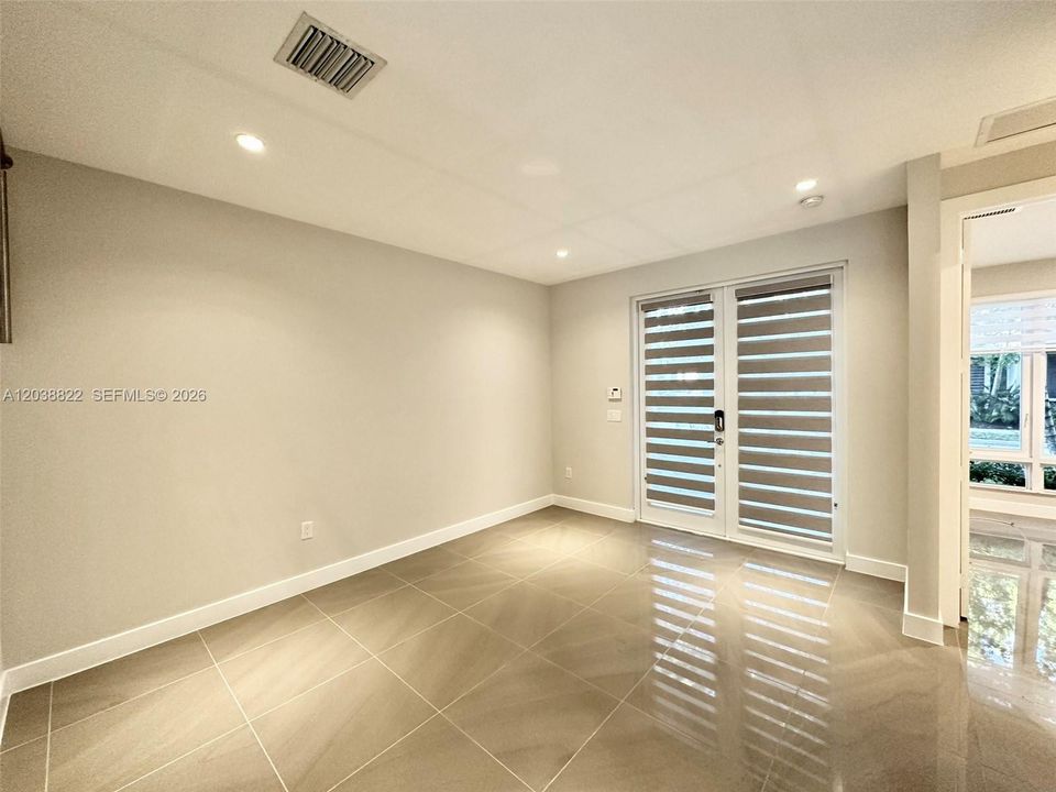 En Renta: $5,200 (4 camas, 3 baños, 1862 Pies cuadrados)