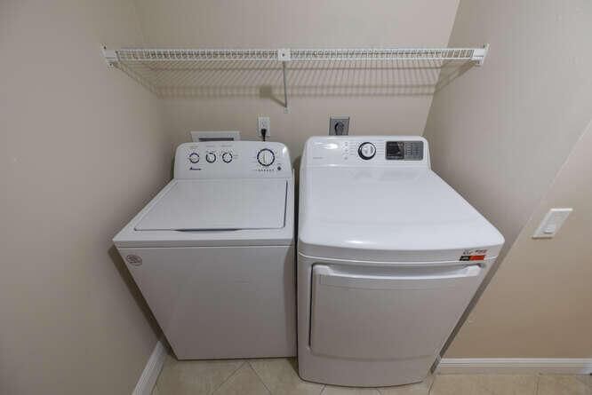 2733 SW Matheson Ave Unit a2-small-026-0