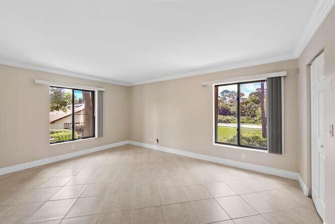 2733 SW Matheson Ave Unit a2-small-020-0
