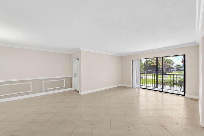 2733 SW Matheson Ave Unit a2-small-008-0