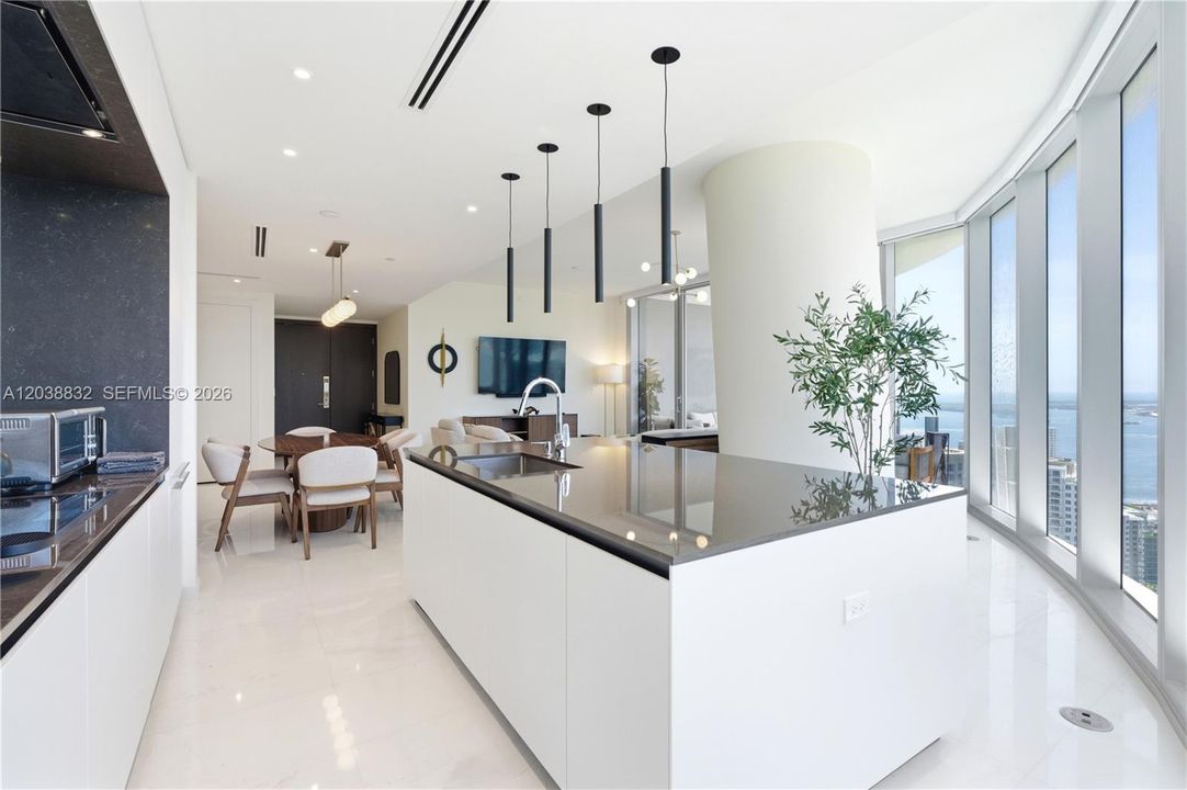 For Rent: $21,000 (3 beds, 2 baths, 1957 Square Feet)