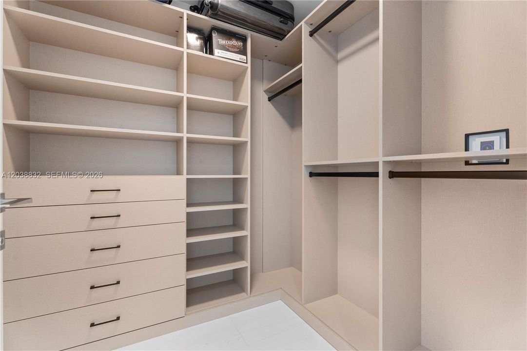 2nd Bedroom Closet