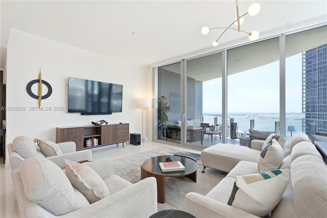 For Rent: $21,000 (3 beds, 2 baths, 1957 Square Feet)