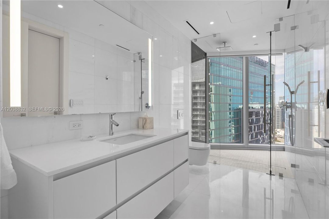2nd Bathroom