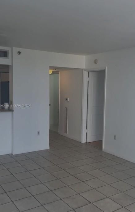 В аренду: $2,399 (1 спален, 1 ванн, 700 Квадратных фут)