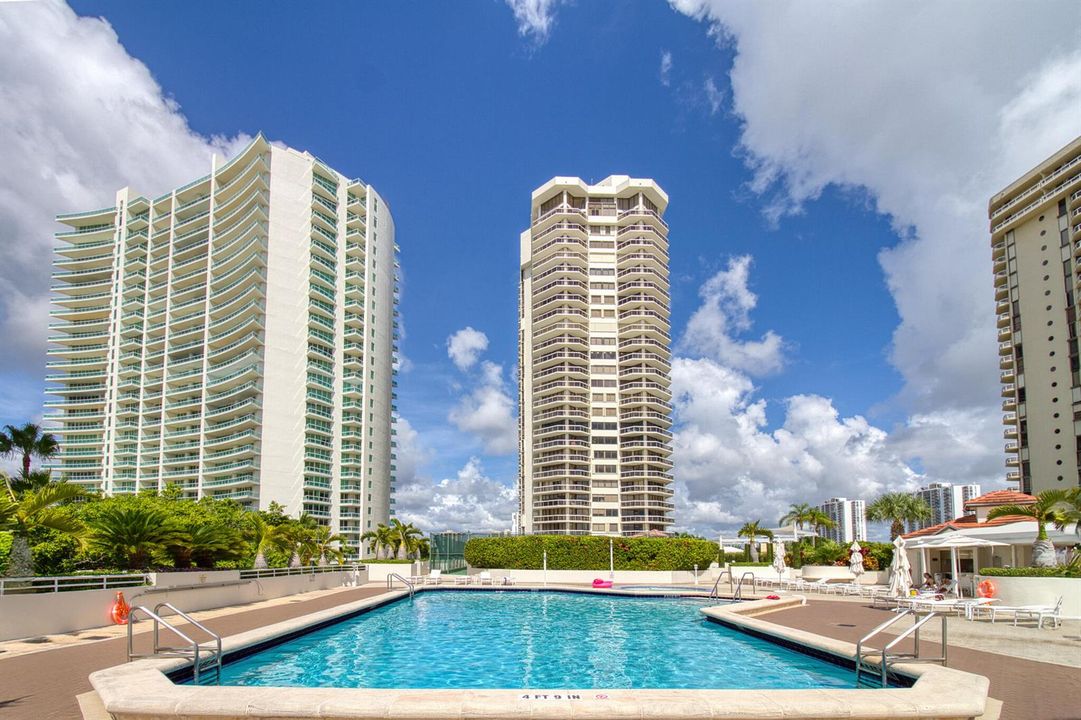 20185 Aventura 2006-54