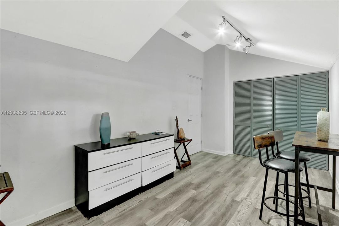 На продажу: $875,000 (3 спален, 3 ванн, 1442 Квадратных фут)
