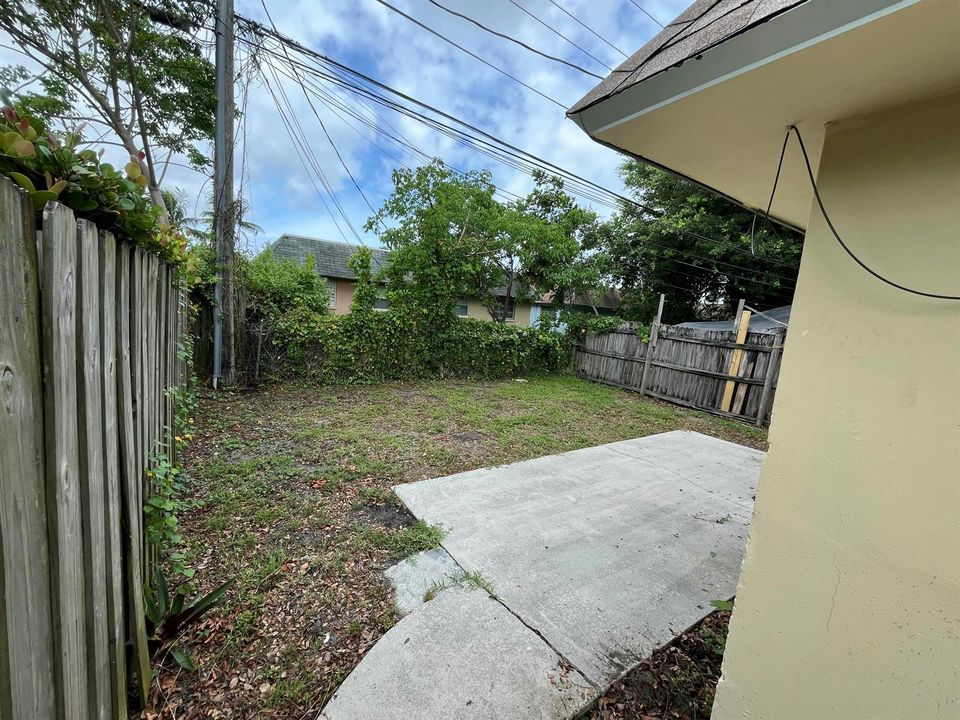 Fenced Back Yard