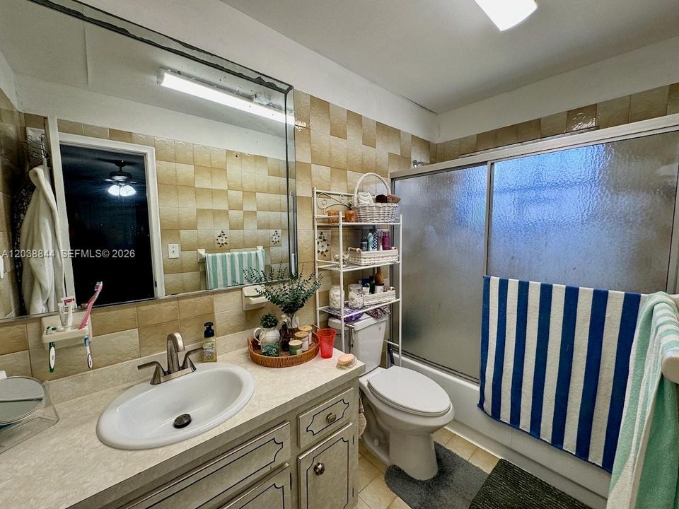 На продажу: $750,000 (3 спален, 2 ванн, 2864 Квадратных фут)