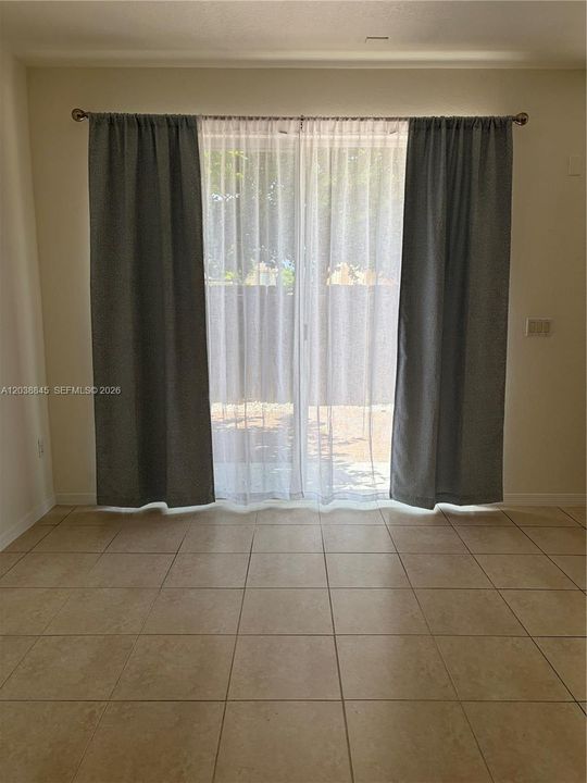 En Renta: $3,595 (4 camas, 2 baños, 1793 Pies cuadrados)