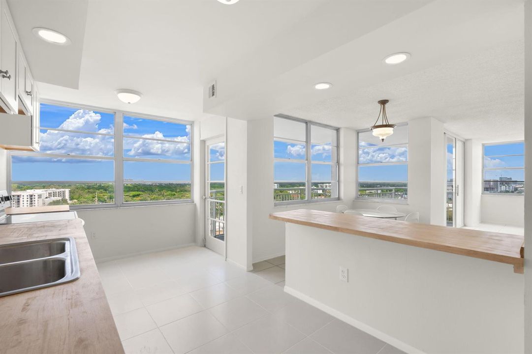 6-web-or-mls-18011 Biscayne Blvd 1704, A