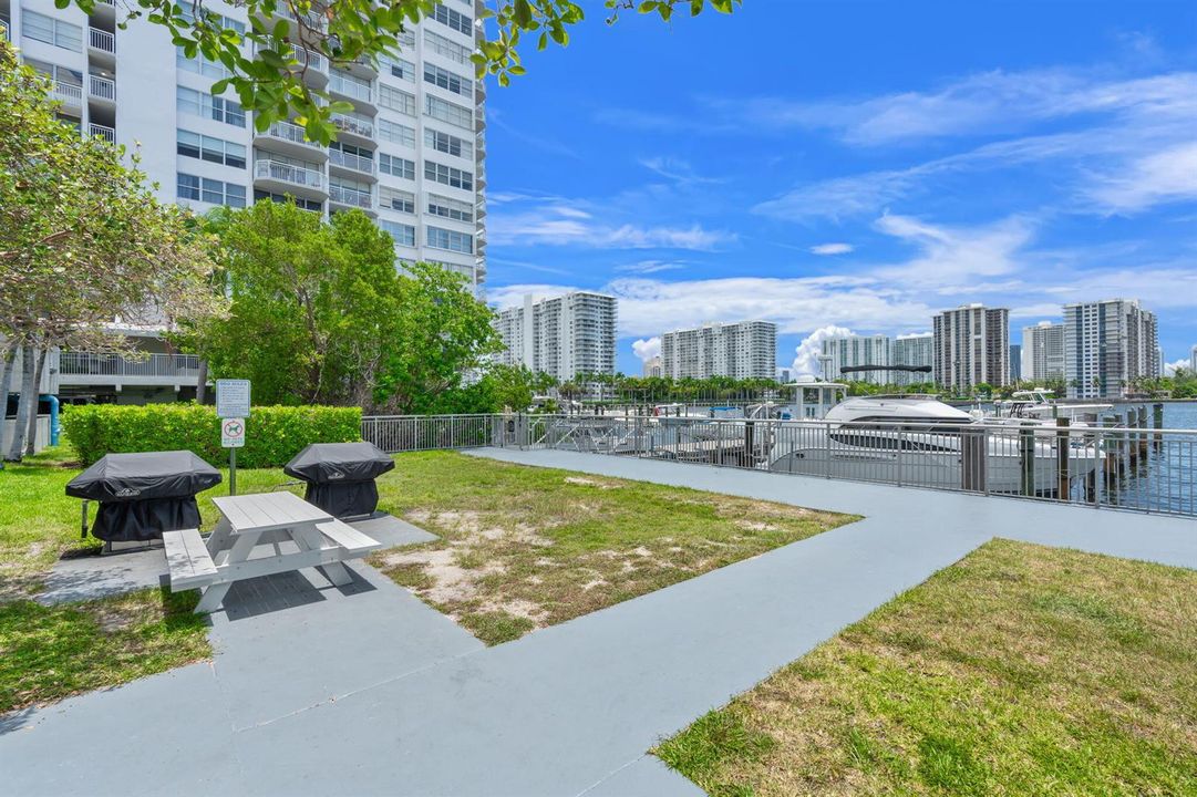45-web-or-mls-18011 Biscayne Blvd 1704,