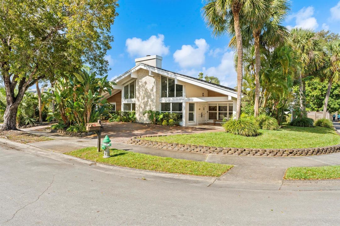 3870 N 31st Terrace Hollywood, FL-58