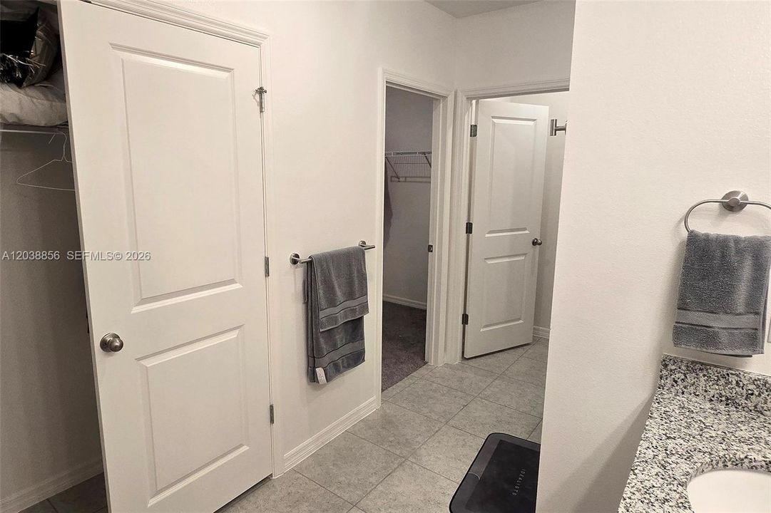 For Rent: $2,300 (3 beds, 2 baths, 0 Square Feet)