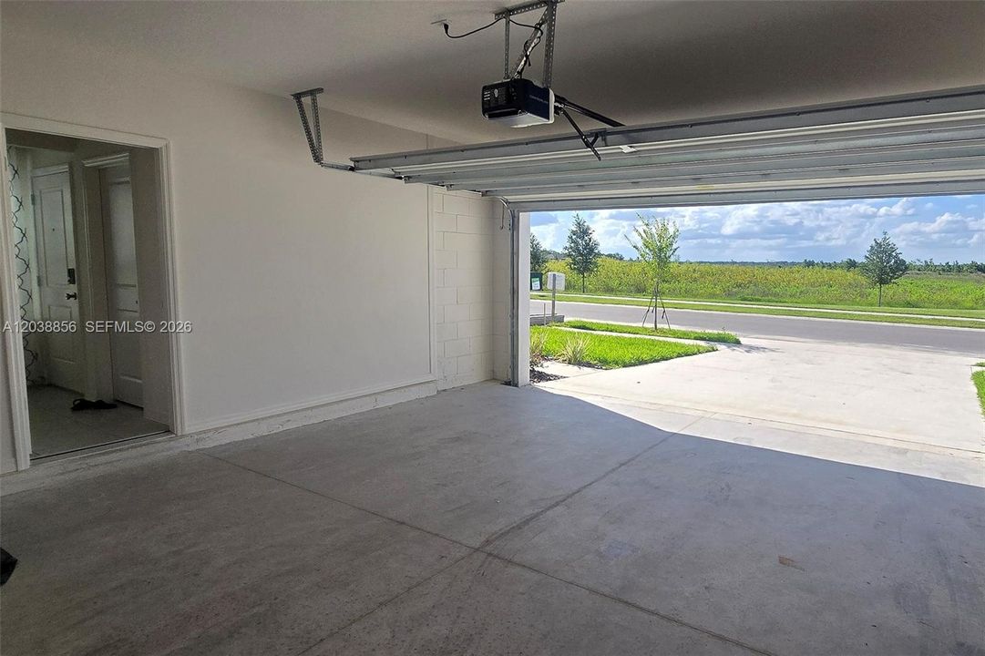 For Rent: $2,300 (3 beds, 2 baths, 0 Square Feet)