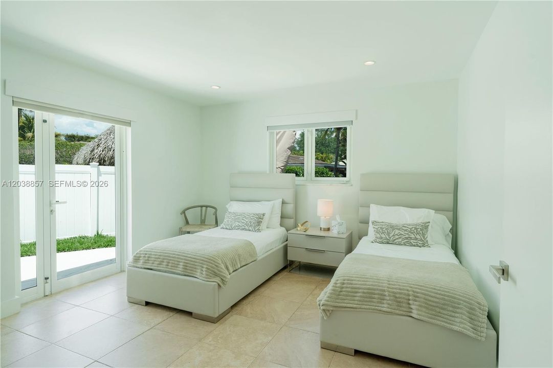 En Venta: $1,850,000 (4 camas, 2 baños, 2250 Pies cuadrados)