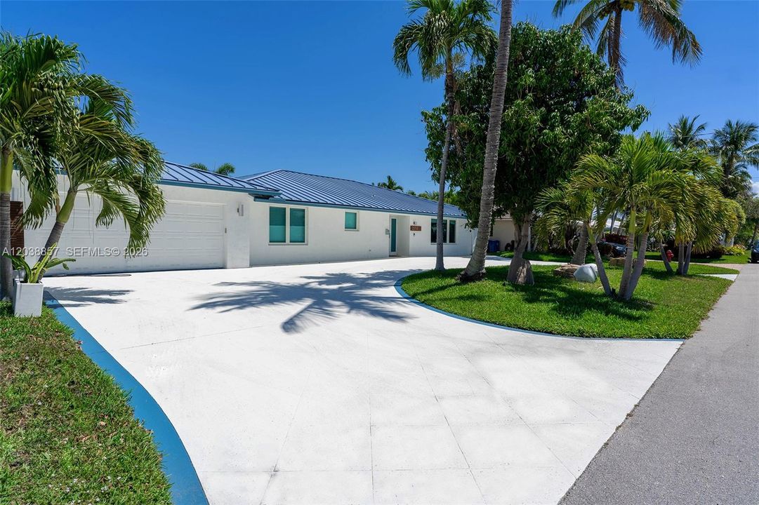 En Venta: $1,850,000 (4 camas, 2 baños, 2250 Pies cuadrados)