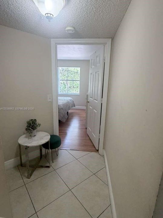 В аренду: $2,300 (2 спален, 2 ванн, 1000 Квадратных фут)