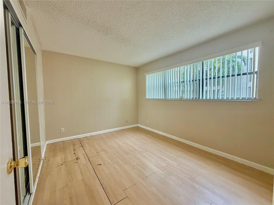 2nd Bedroom