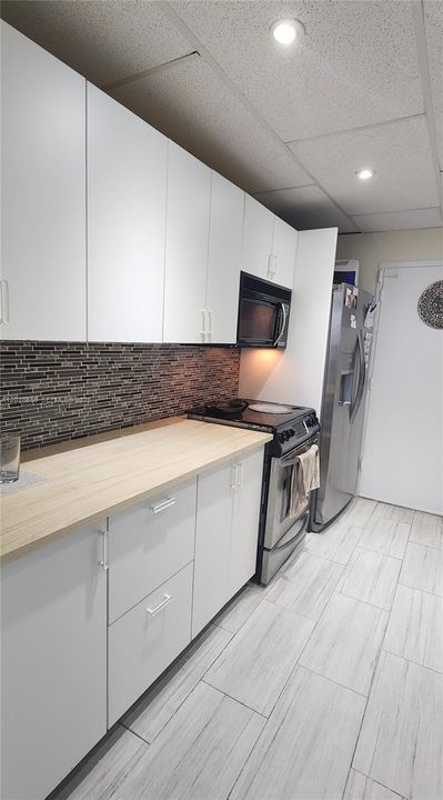 В аренду: $3,100 (1 спален, 1 ванн, 980 Квадратных фут)