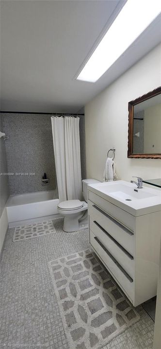 В аренду: $3,100 (1 спален, 1 ванн, 980 Квадратных фут)