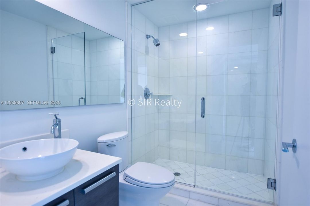 For Sale: $740,000 (2 beds, 3 baths, 1552 Square Feet)