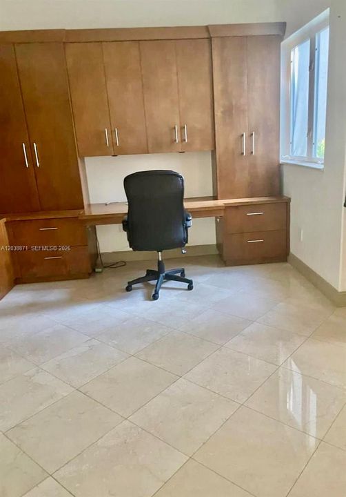 En Renta: $6,300 (3 camas, 2 baños, 2038 Pies cuadrados)