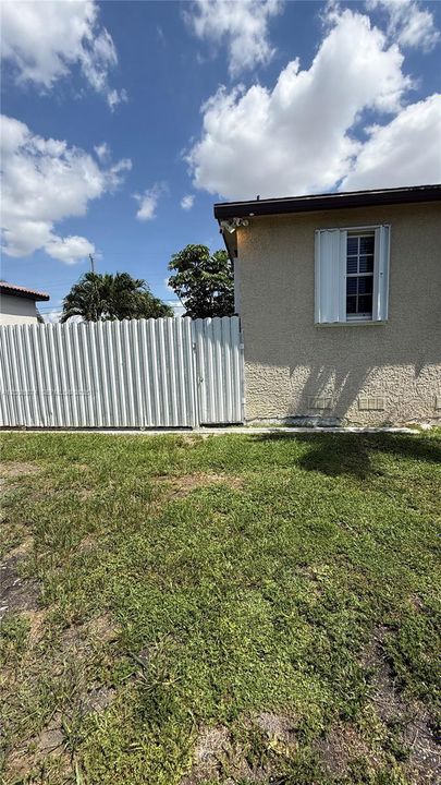 В аренду: $1,650 (1 спален, 1 ванн, 1523 Квадратных фут)