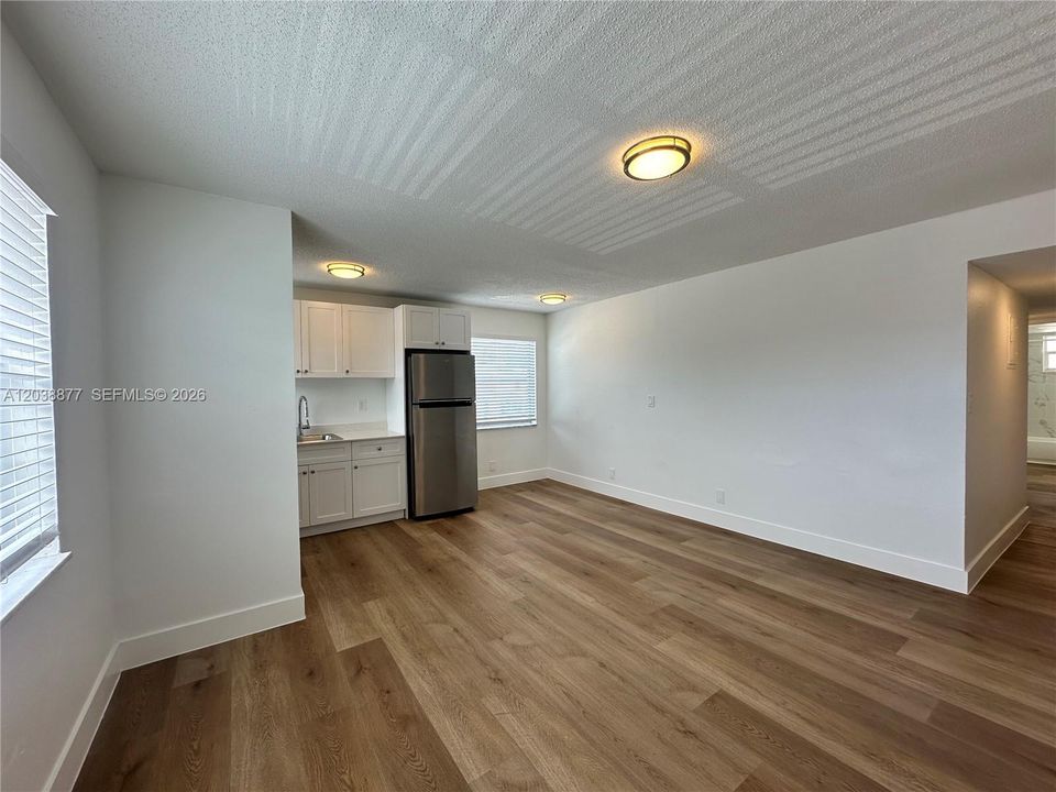 В аренду: $1,895 (2 спален, 1 ванн, 0 Квадратных фут)