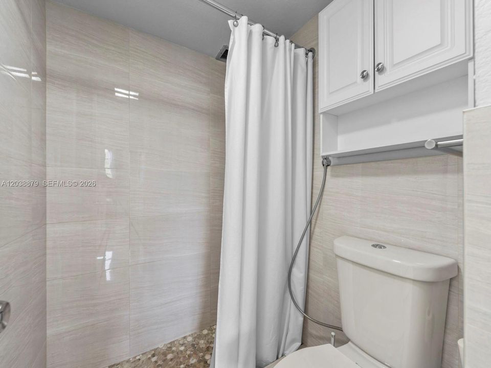 For Sale: $160,000 (2 beds, 2 baths, 1184 Square Feet)