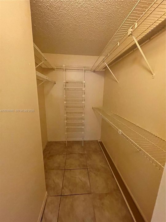 В аренду: $2,000 (2 спален, 2 ванн, 912 Квадратных фут)