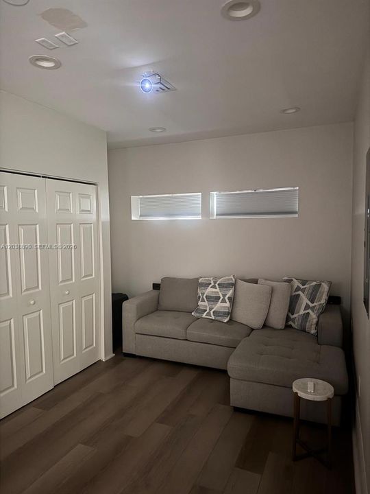 For Sale: $689,000 (4 beds, 2 baths, 1420 Square Feet)