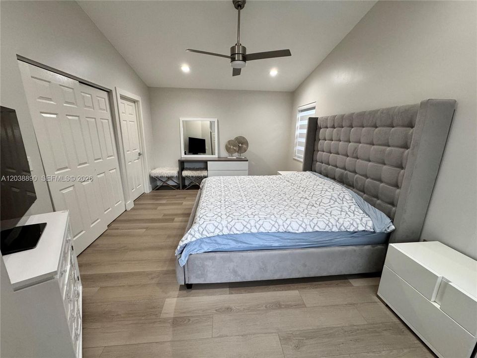 For Sale: $689,000 (4 beds, 2 baths, 1420 Square Feet)