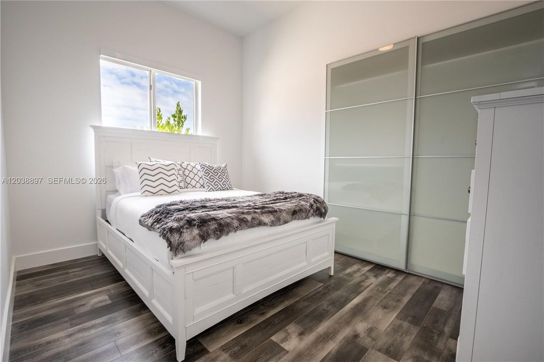 В аренду: $10,900 (4 спален, 3 ванн, 2238 Квадратных фут)