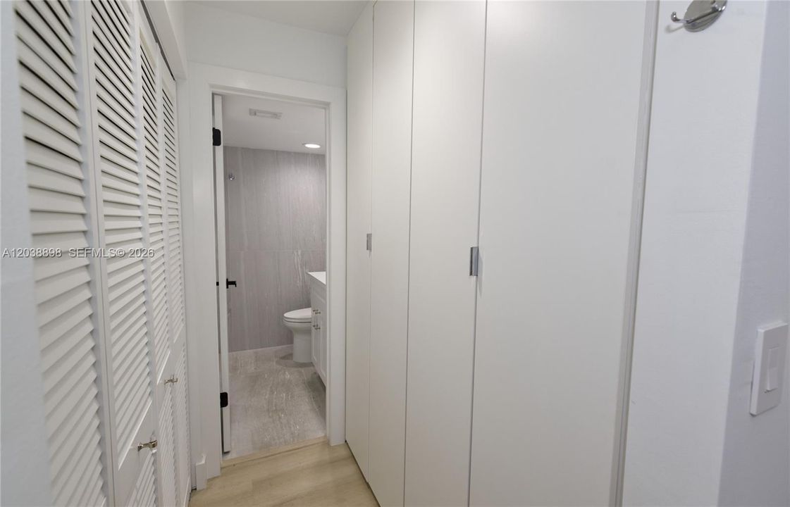 В аренду: $3,200 (1 спален, 1 ванн, 924 Квадратных фут)