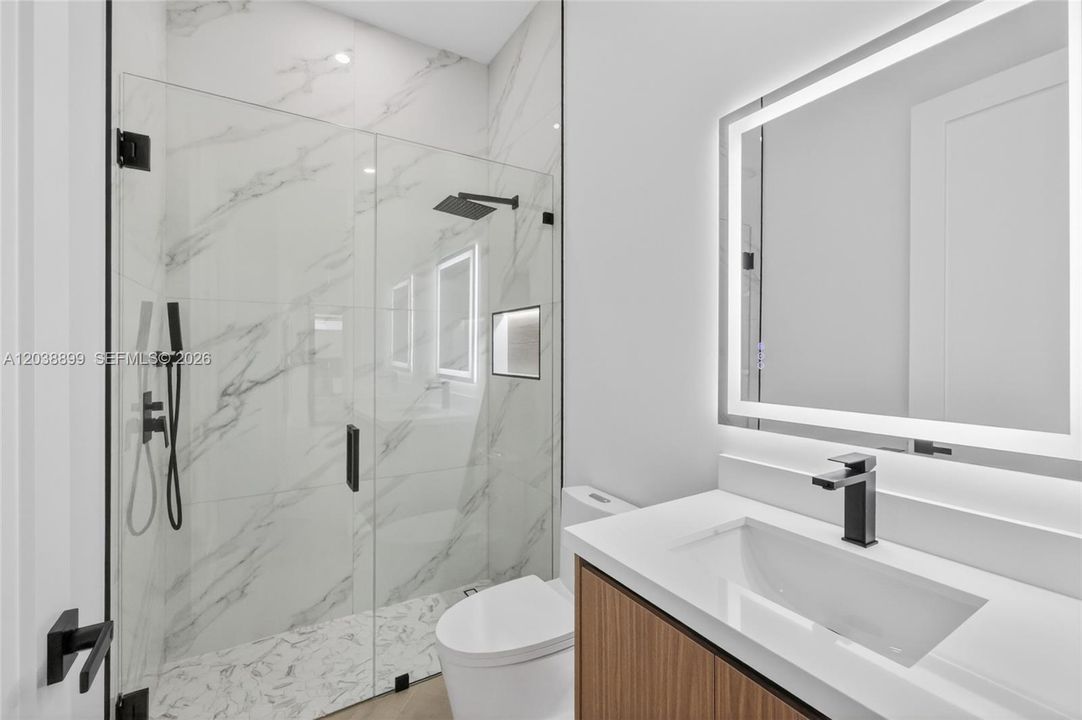 For Sale: $610,000 (4 beds, 3 baths, 1735 Square Feet)
