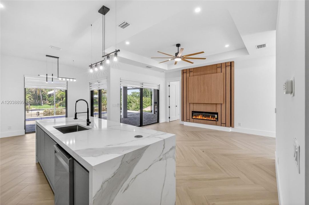 For Sale: $610,000 (4 beds, 3 baths, 1735 Square Feet)