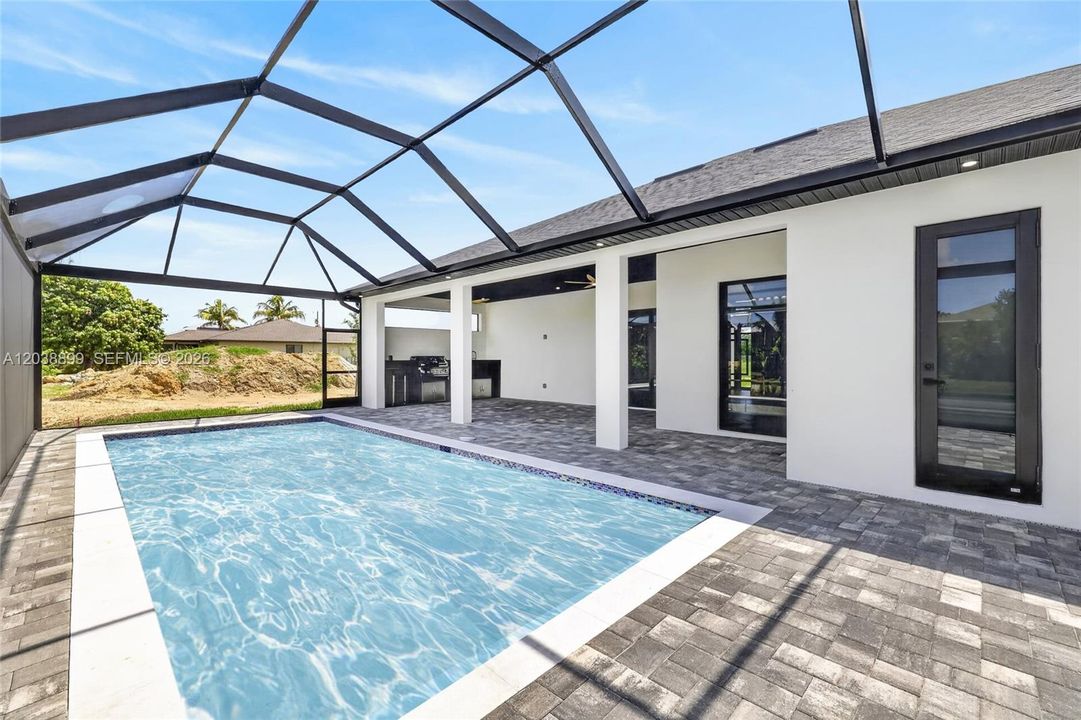 For Sale: $610,000 (4 beds, 3 baths, 1735 Square Feet)