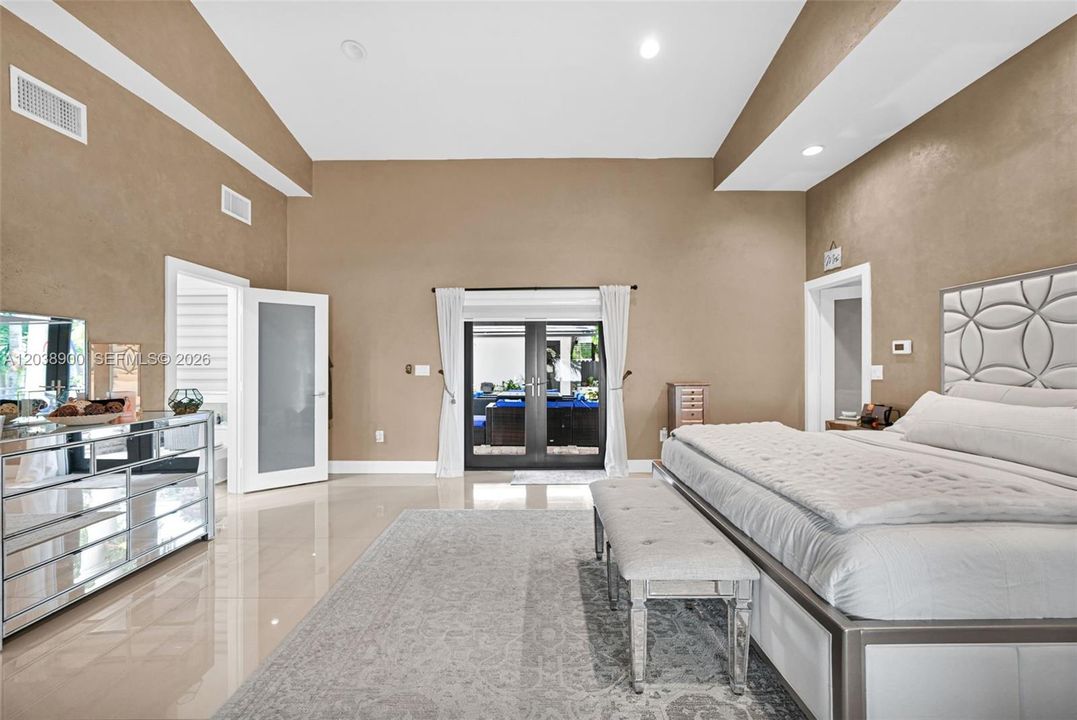 На продажу: $1,995,000 (4 спален, 3 ванн, 3907 Квадратных фут)