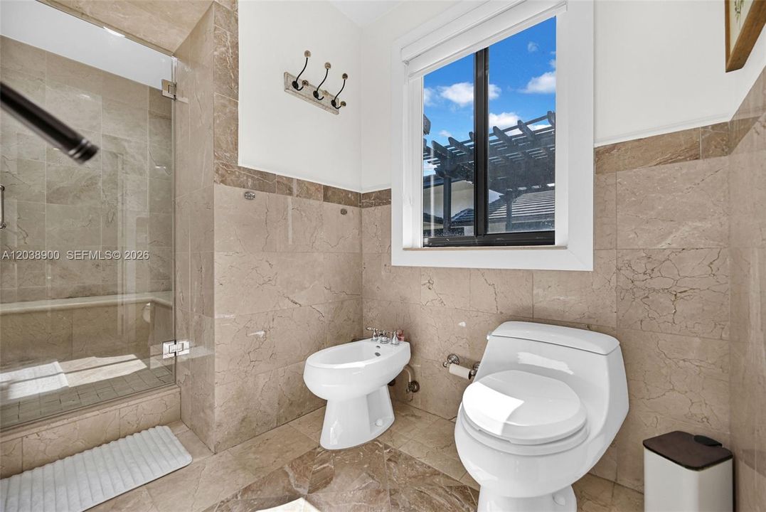 На продажу: $1,995,000 (4 спален, 3 ванн, 3907 Квадратных фут)