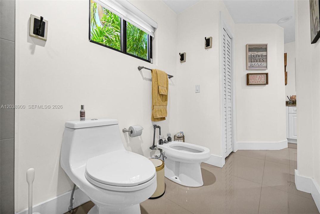 Ensuite bathroom