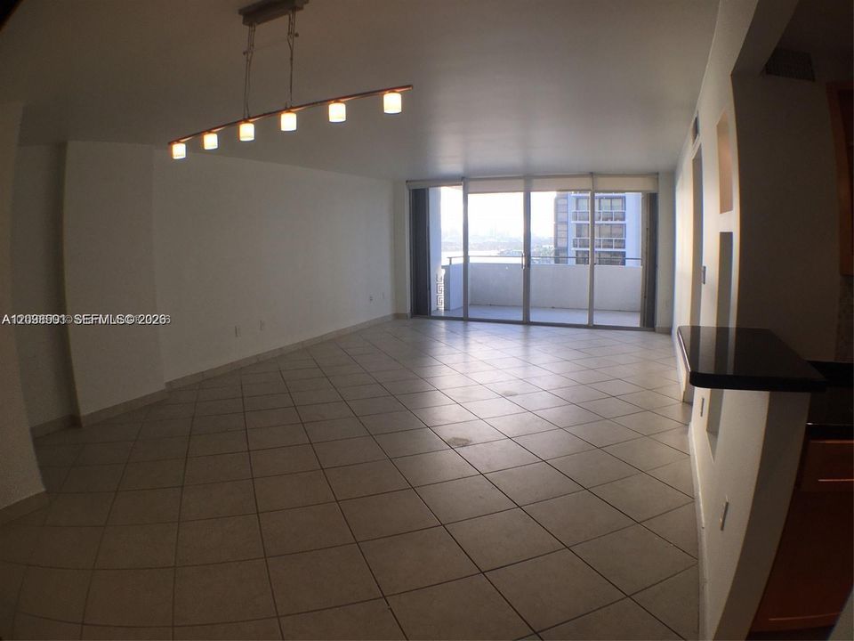 For Rent: $6,800 (2 beds, 2 baths, 1324 Square Feet)