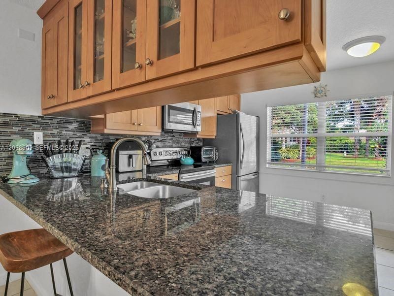 En Venta: $315,000 (2 camas, 2 baños, 0 Pies cuadrados)