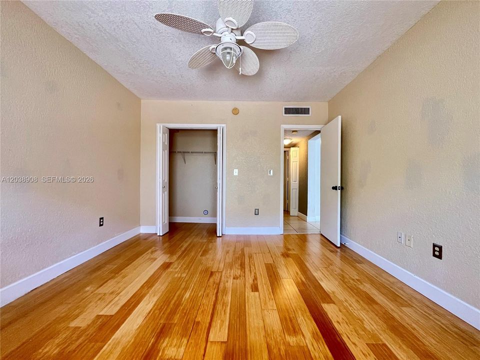 В аренду: $2,900 (2 спален, 2 ванн, 1052 Квадратных фут)