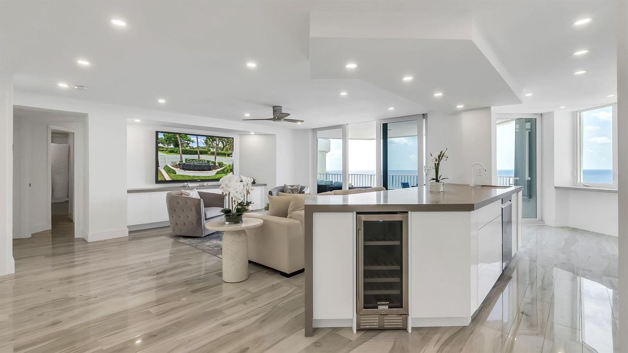 Family/Kitchen