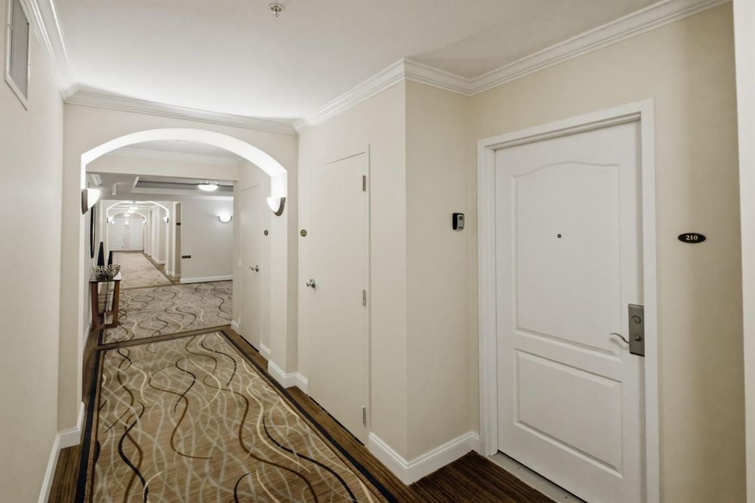 20260615-01-101 SE 20th Ave Unit 201, De