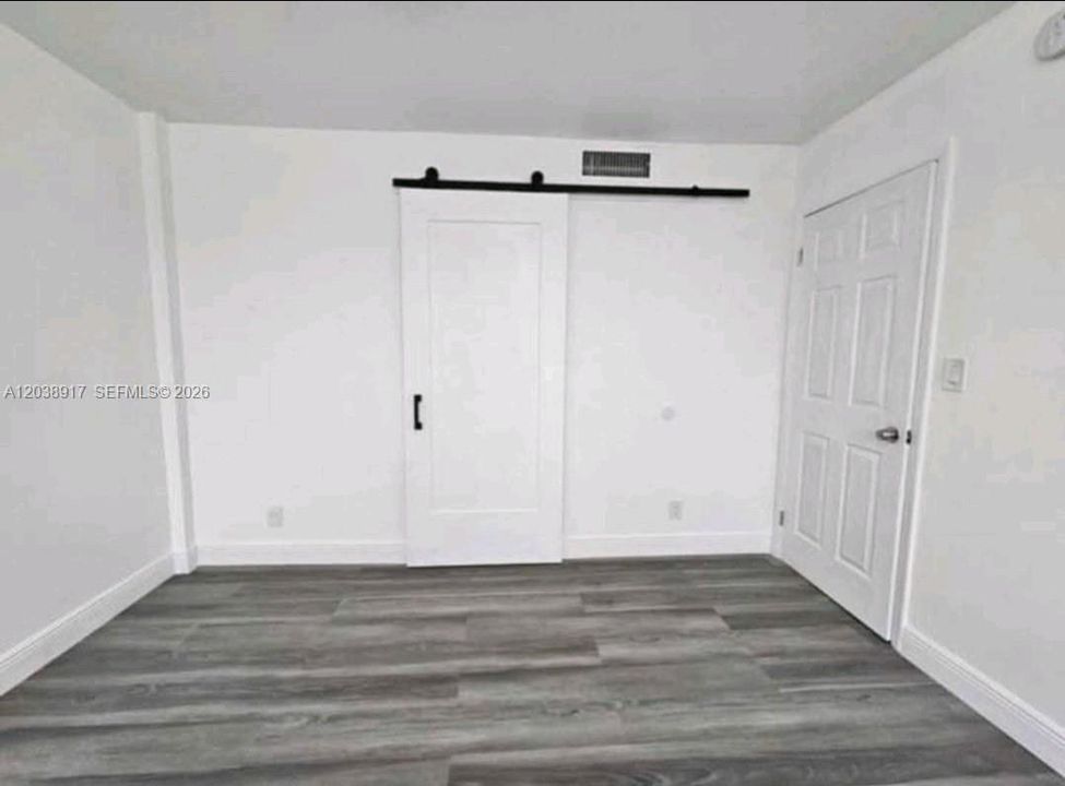 В аренду: $1,800 (1 спален, 1 ванн, 940 Квадратных фут)